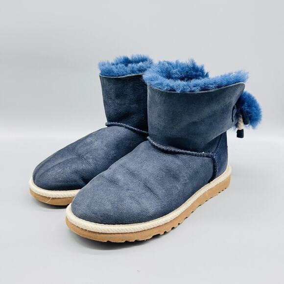 UGG Boots Womens 6 Blue Suede Sheepskin Fur Lined Ankle Australia - Picture 4 of 12